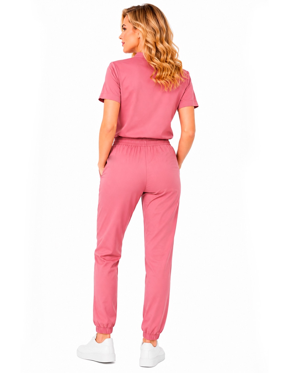 Pijama quirúrgica estilo relajado para mujer 3