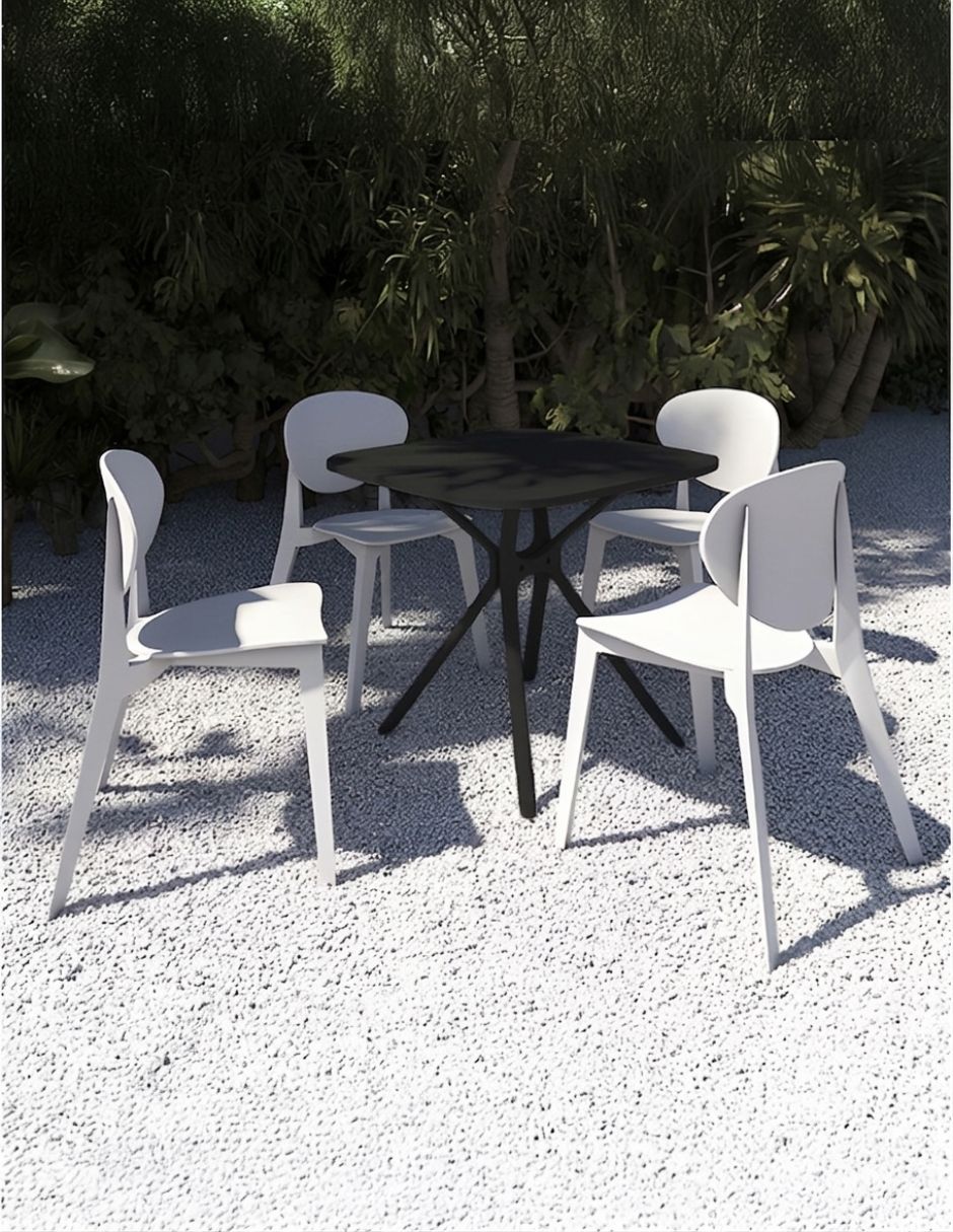 Comedor para 4 personas de polipropileno