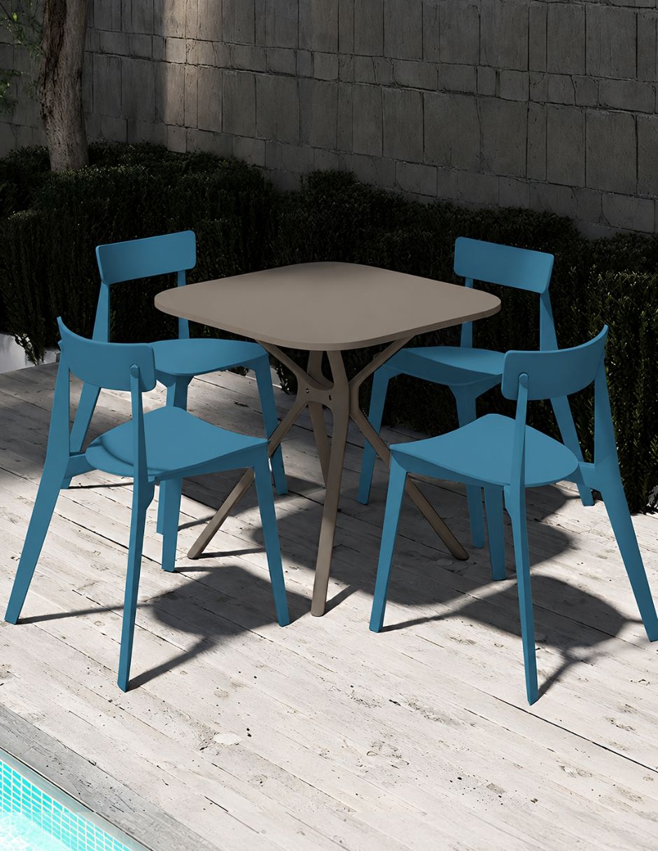 Comedor para 4 personas de polipropileno Comedor para 4 personas de polipropileno