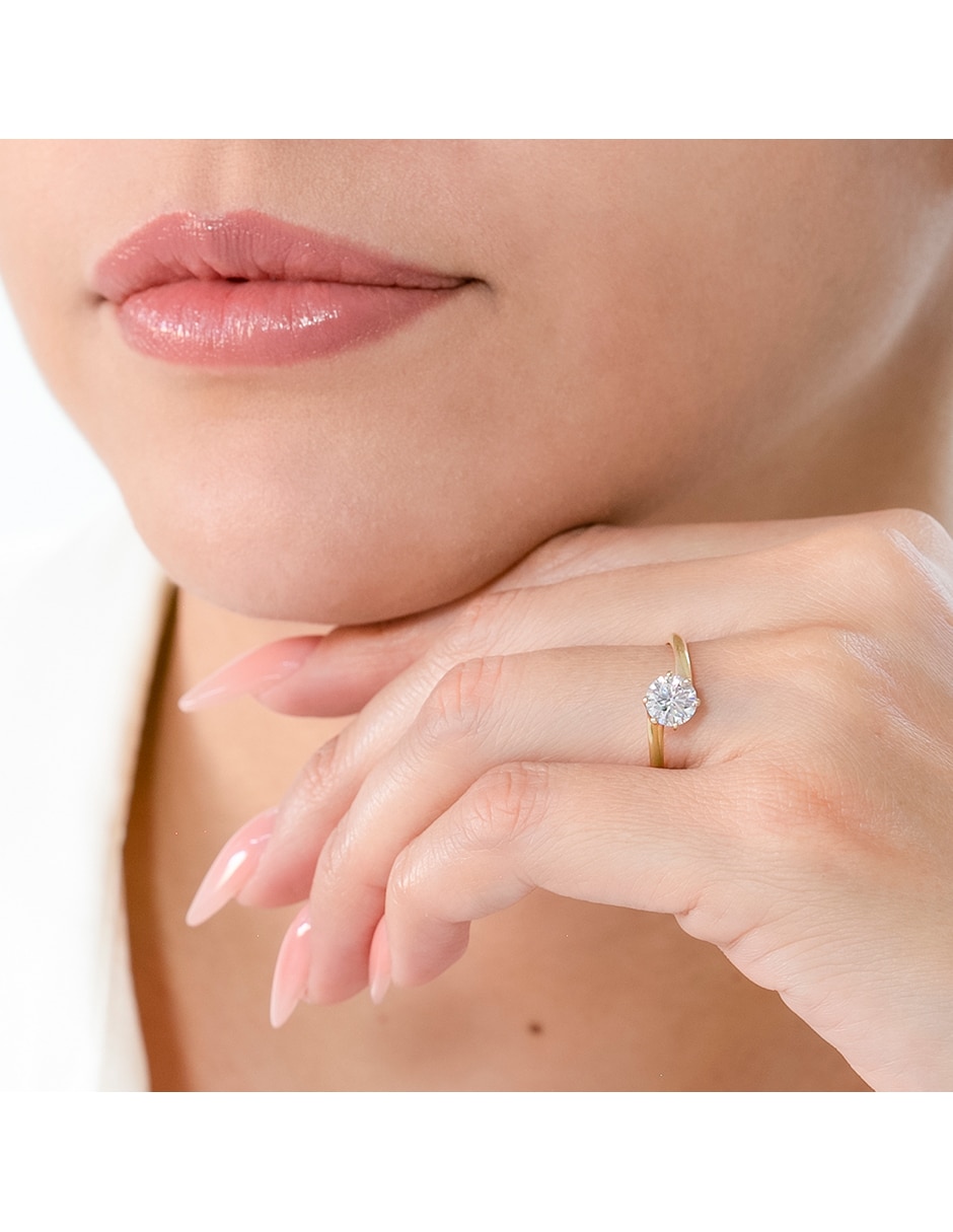 Anillo de compromiso de 10 k moissanita 5