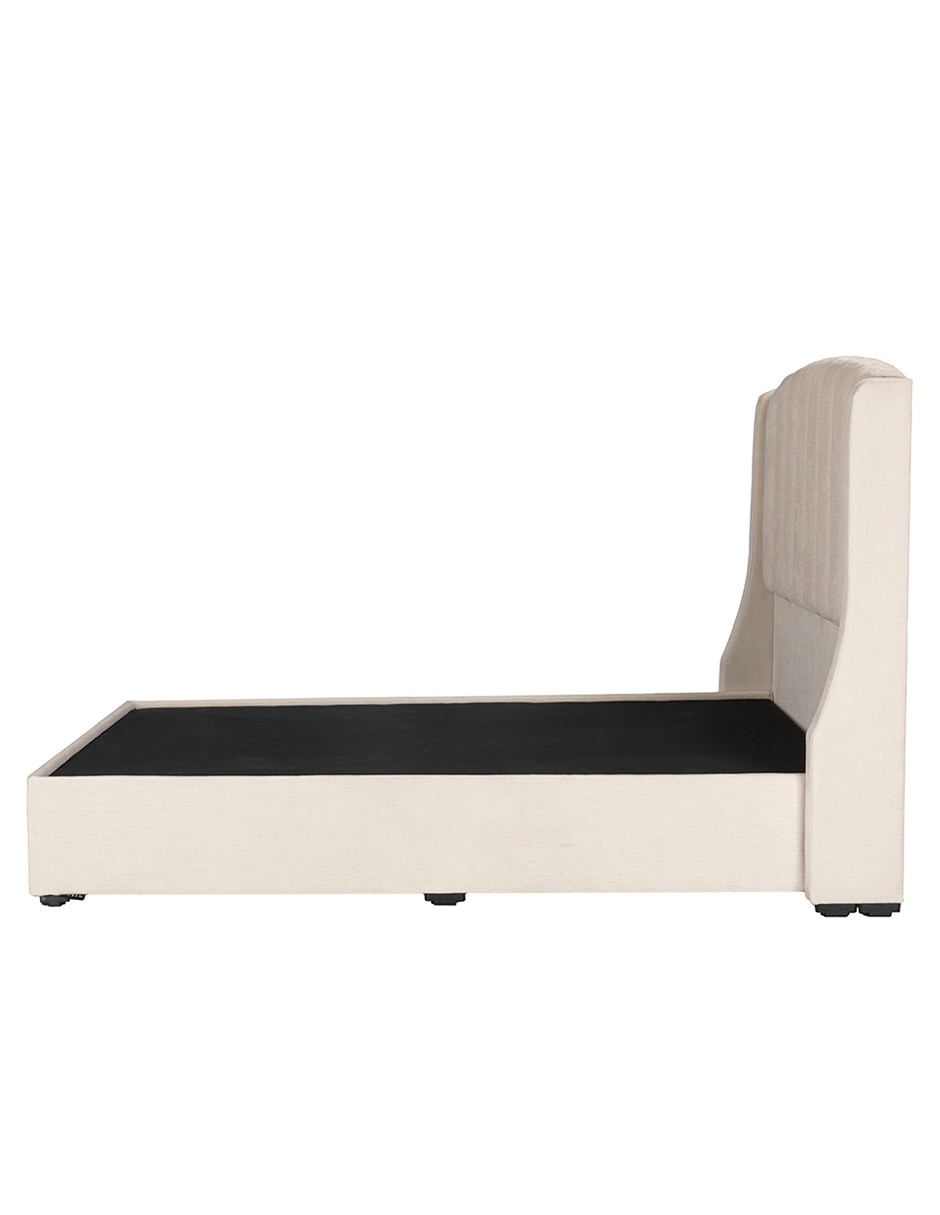 Cama de madera y tela 3