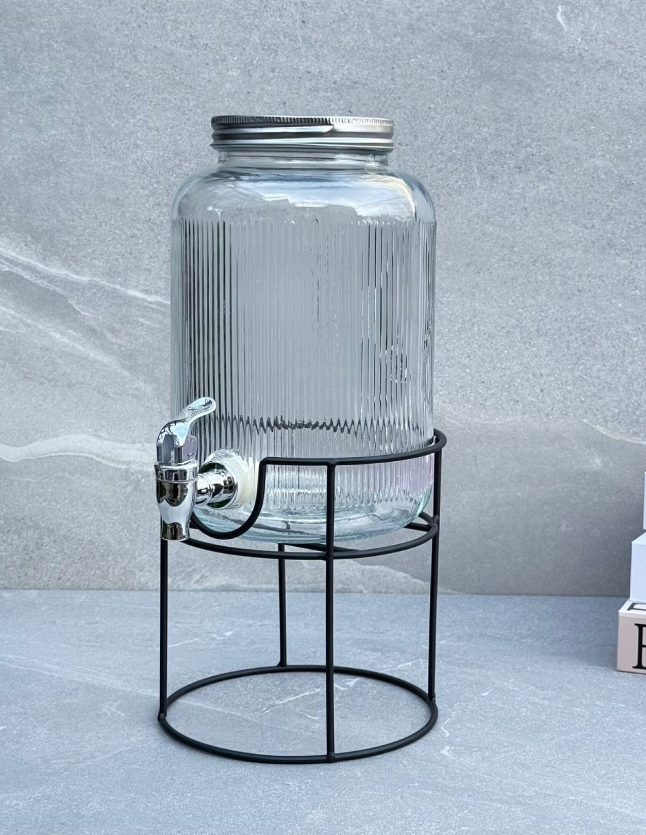 Dispensador de agua manual 6