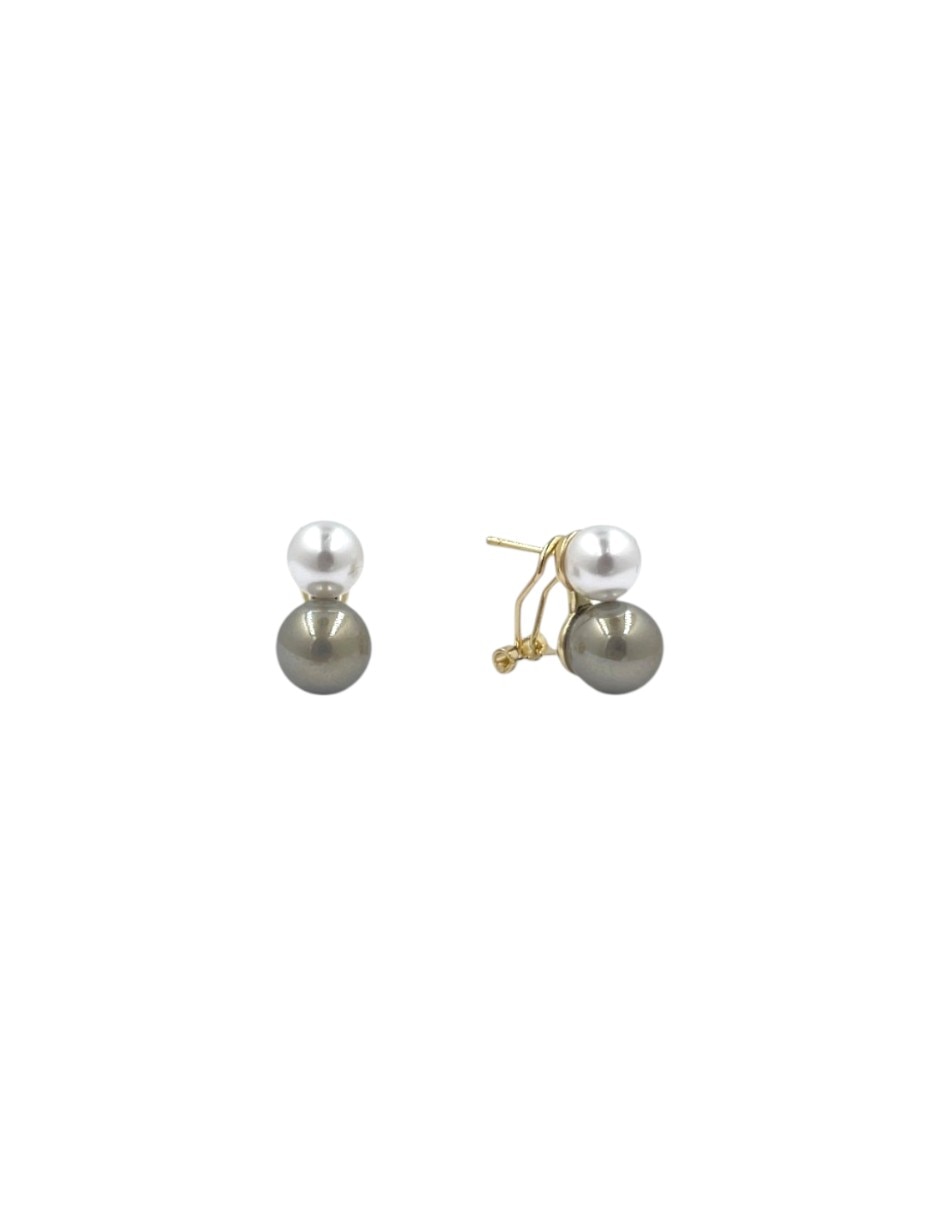 Aretes cortos de perla con acabado brillante 3
