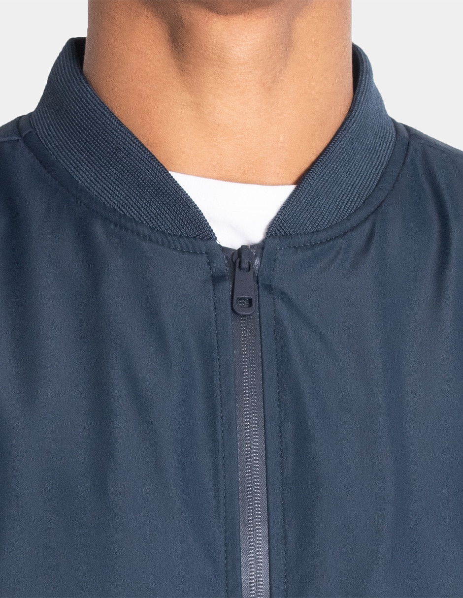 Chamarra bomber para hombre 2