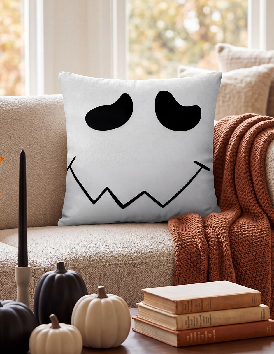 Cojín decorativo fantasma 7