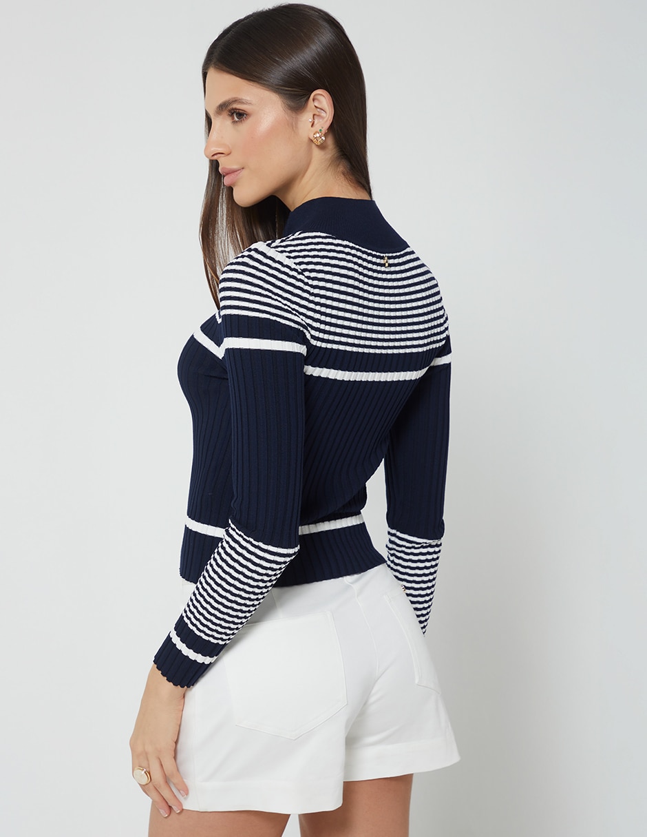 Suéter cuello alto para mujer 3