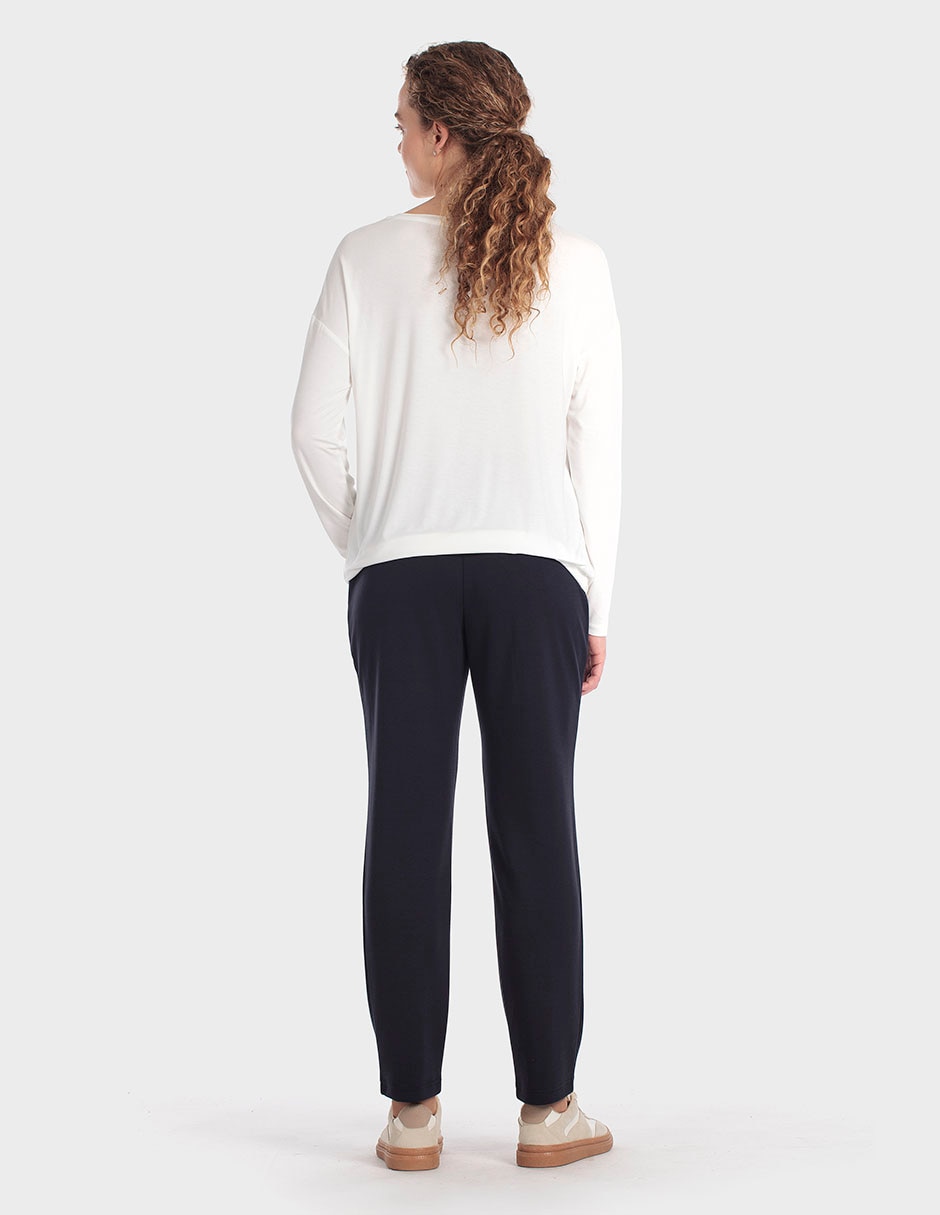 Playera manga larga cuello redondo para mujer 4