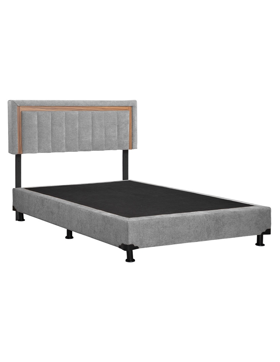 Cama de madera y tela 3