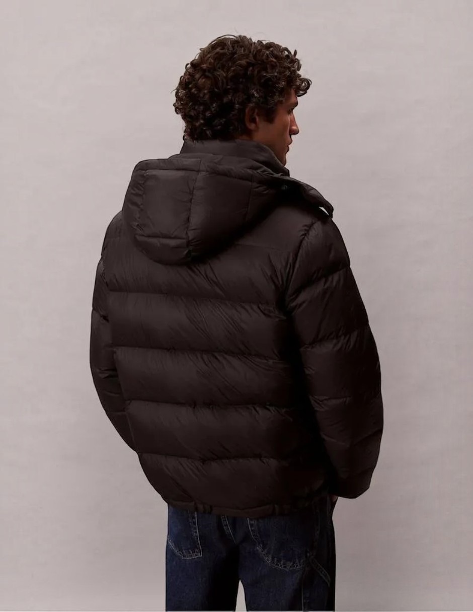 Chamarra acolchada puffer impermeable con capucha y bolsa para hombre