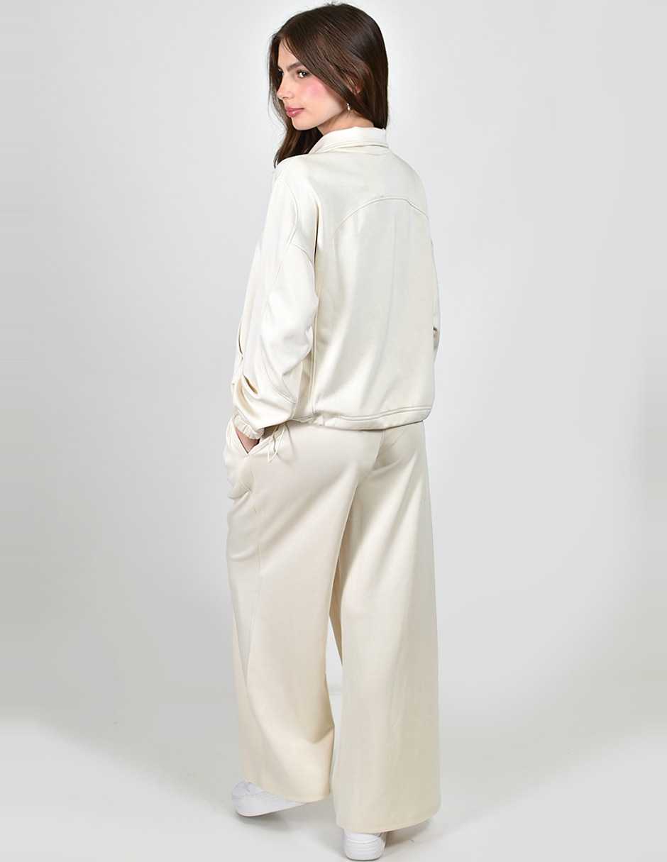 Conjunto deportivo regular con elástico para mujer 4