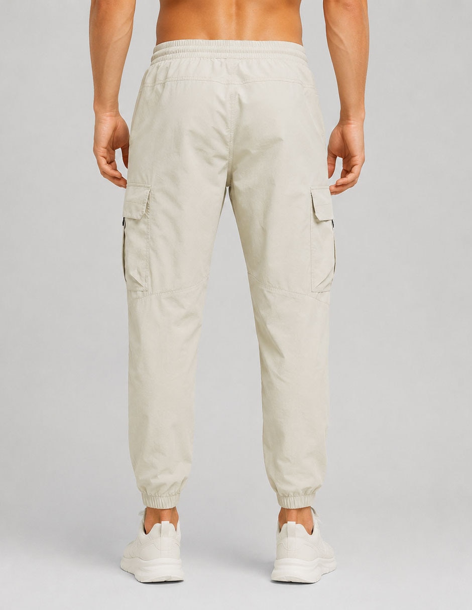 Jogger estampado logo con bolsillos para hombre 4