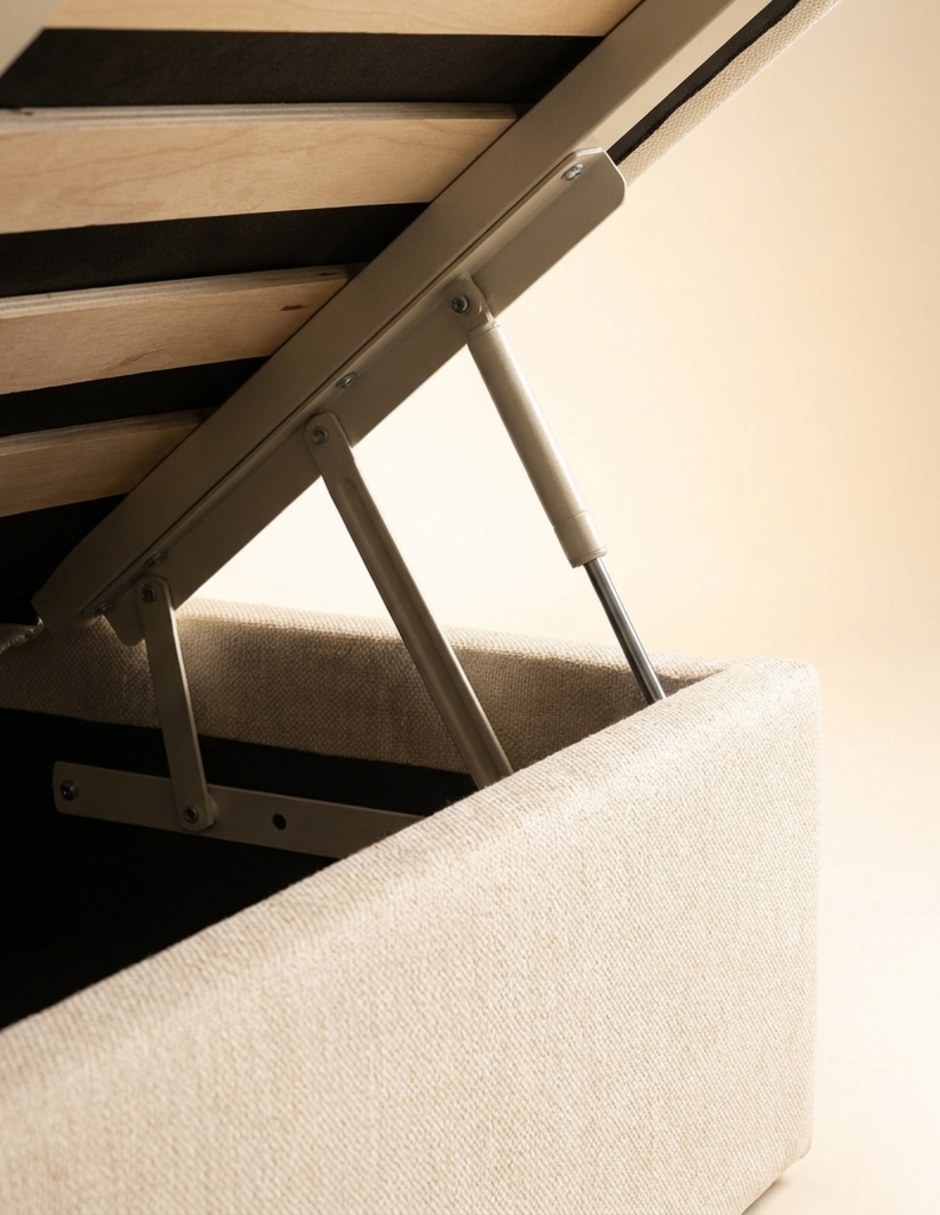 Cama de madera y tela 7