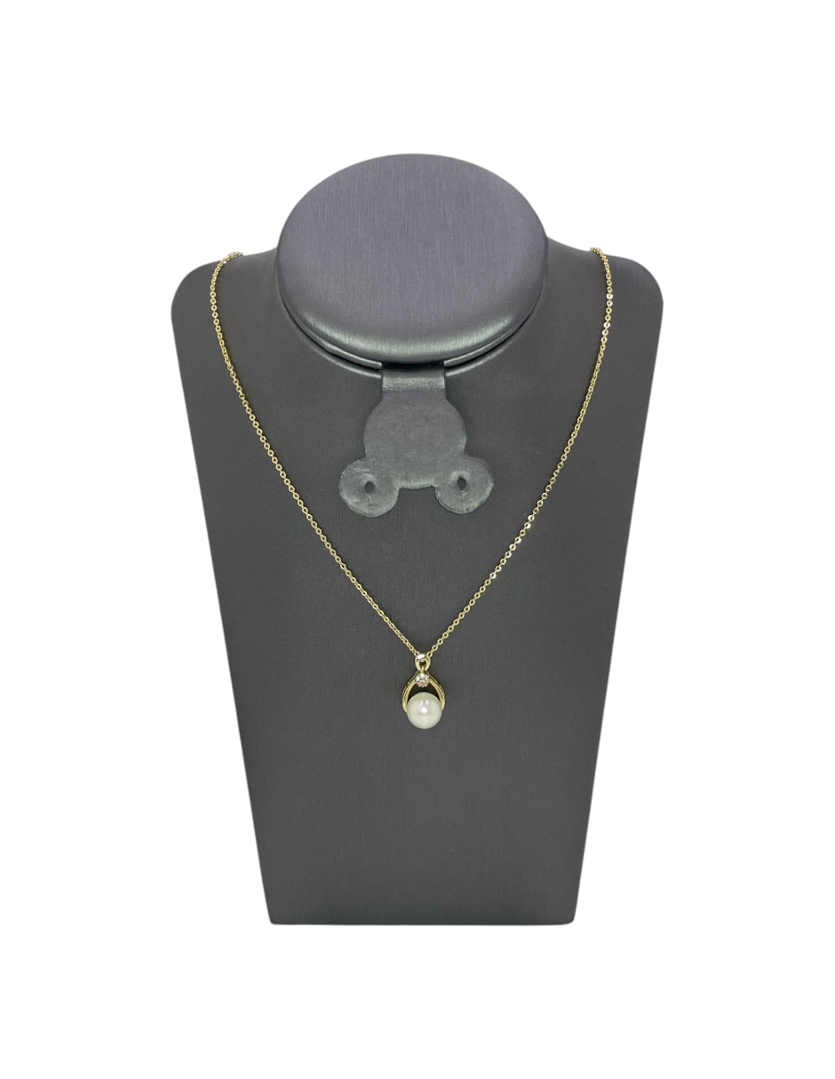 Aretes y collar de zirconia