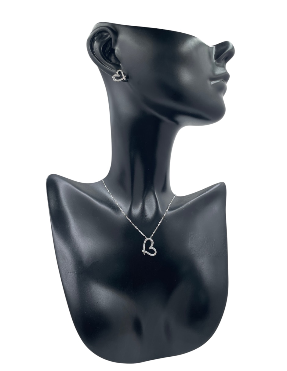 Aretes y collar de acero inoxidable zirconia Aretes y collar de acero inoxidable zirconia