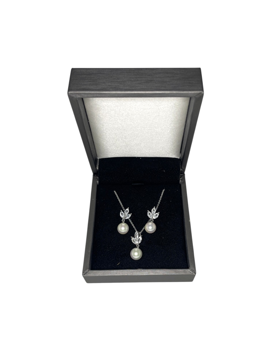 Aretes y collar flor de acero inoxidable zirconia 4