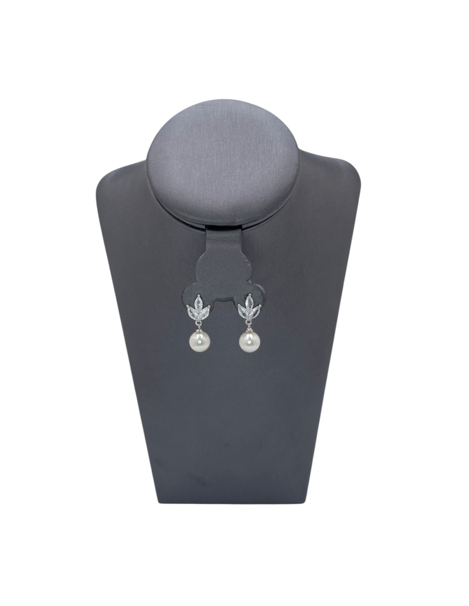 Aretes y collar flor de acero inoxidable zirconia 3