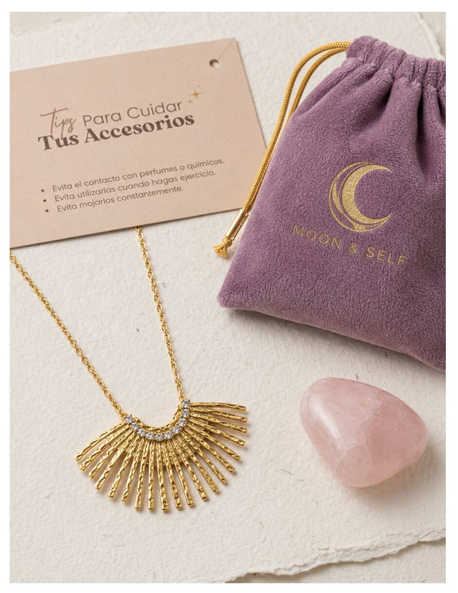 Collar con dije de sol de acero inoxidable 18 k 5