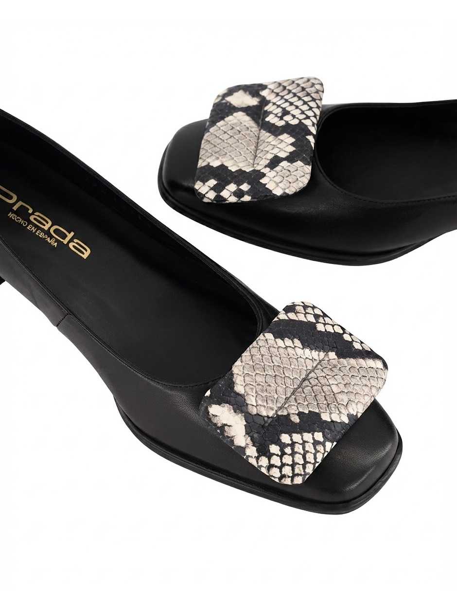 Zapatilla de piel 4