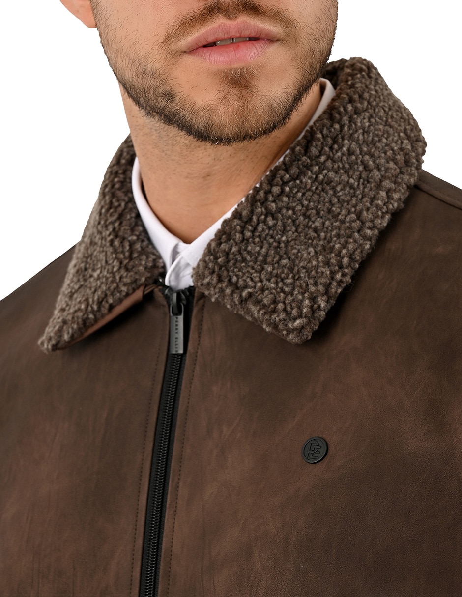 Chamarra casual con bolsillos para hombre 7