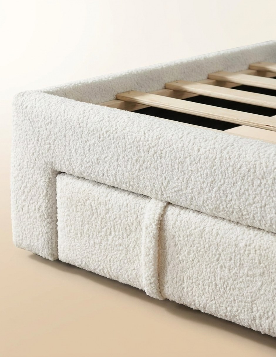 Cama de madera y tela 7