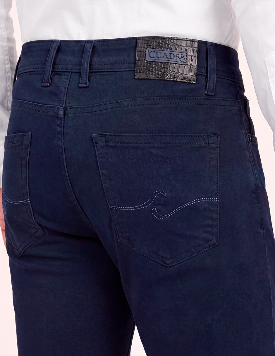 Jeans regular lavado obscuro para hombre 2