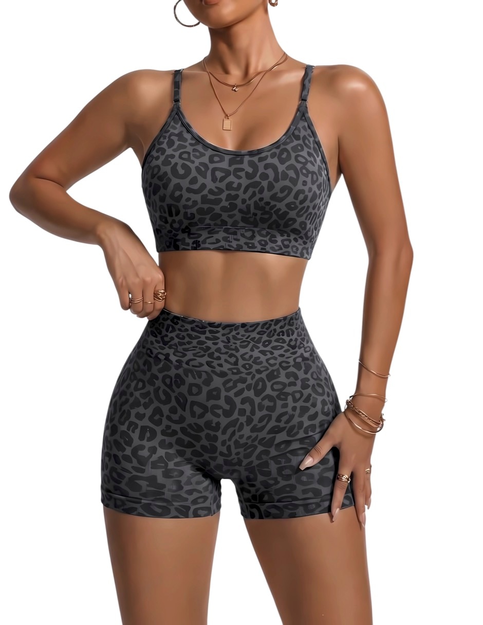 Conjunto deportivo regular con elástico para mujer 1
