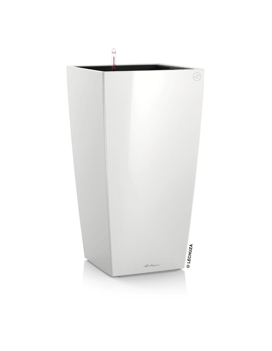 Maceta autorriego con sistema automático de riego