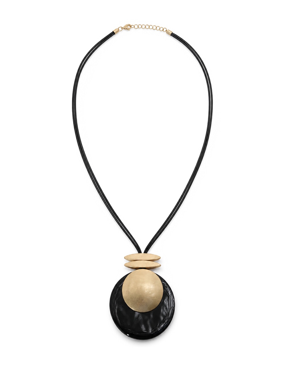 Collar con dije boho chic de madera