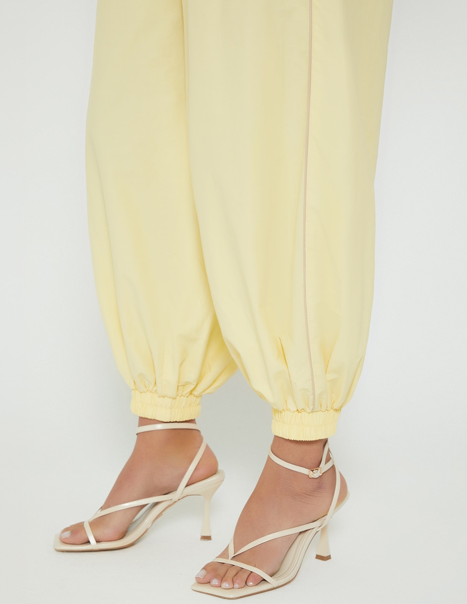 Pantalón jogger parachute baggy para mujer 3