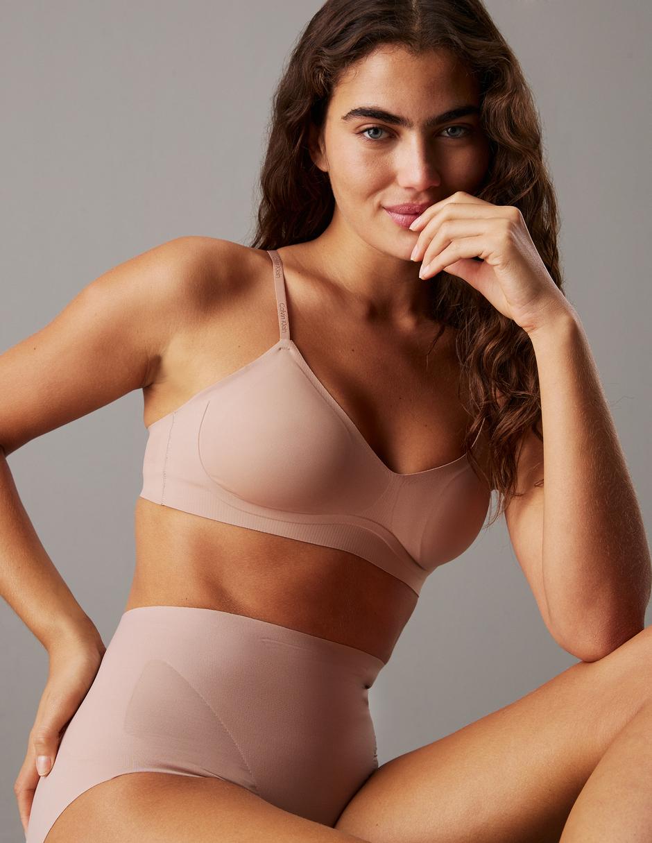 Bralette copa preformada seamless para mujer