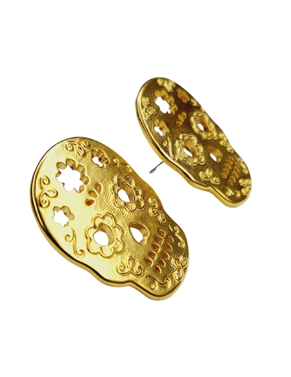 Aretes de calavera Día De Muertos 24 K con acabado chapa de oro