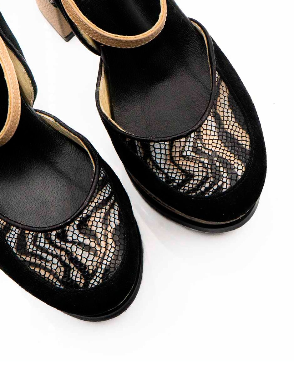 Zapatilla de piel 8