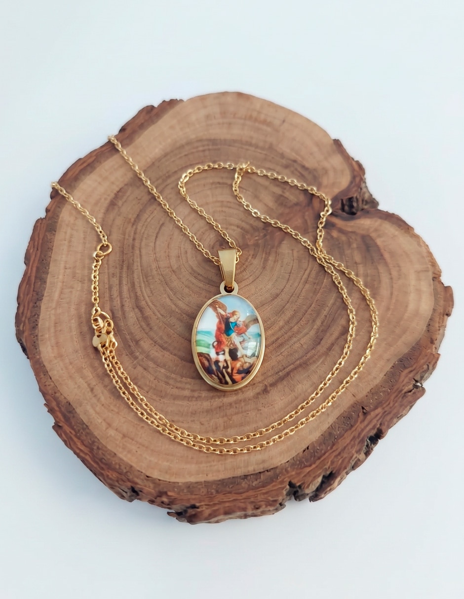 Collar con dije miguel arcangel de acero inoxidable 18 k 2