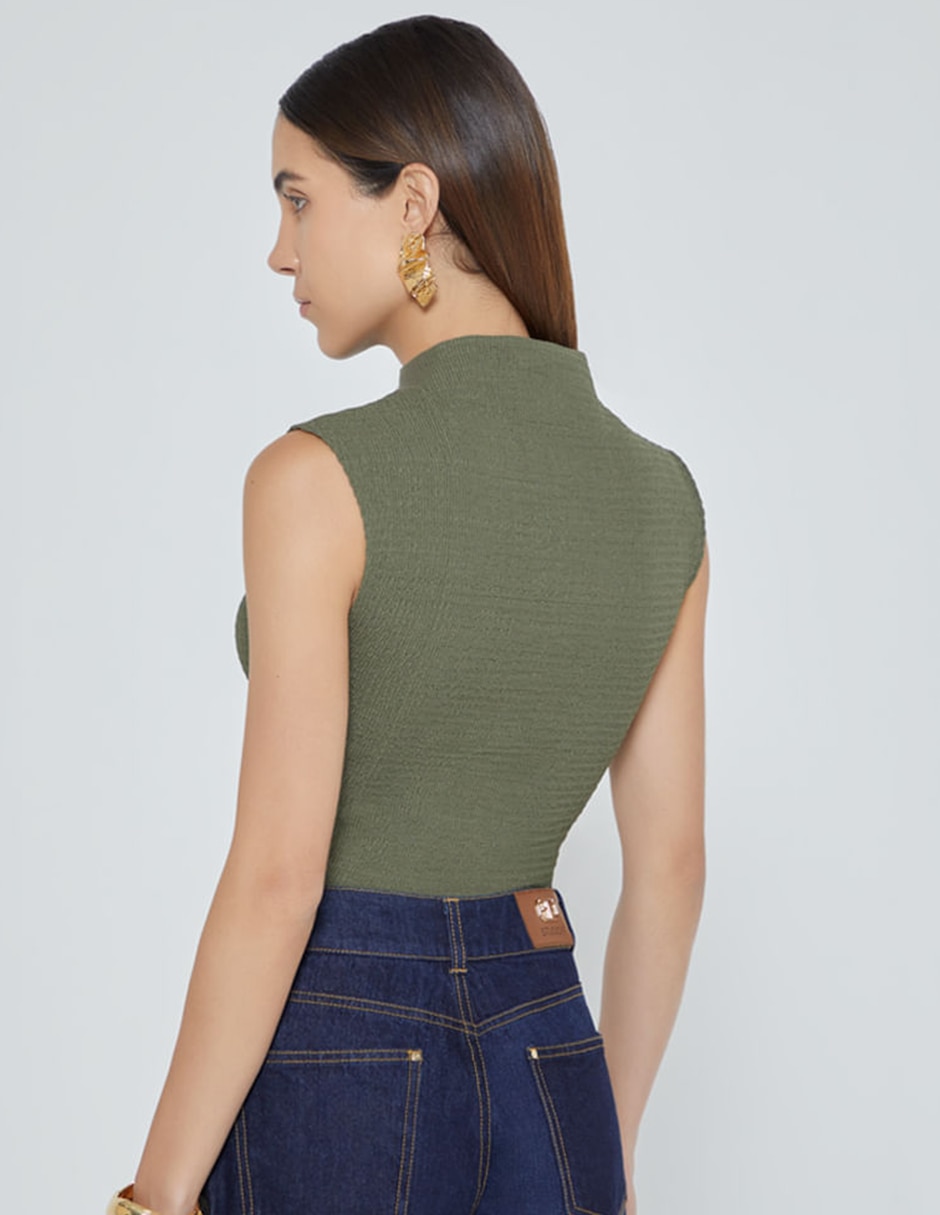 Blusa sin manga para mujer 3
