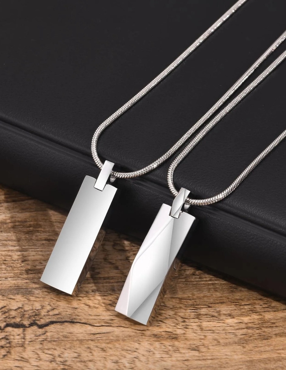 Collar con dije rectangular Chulada Black